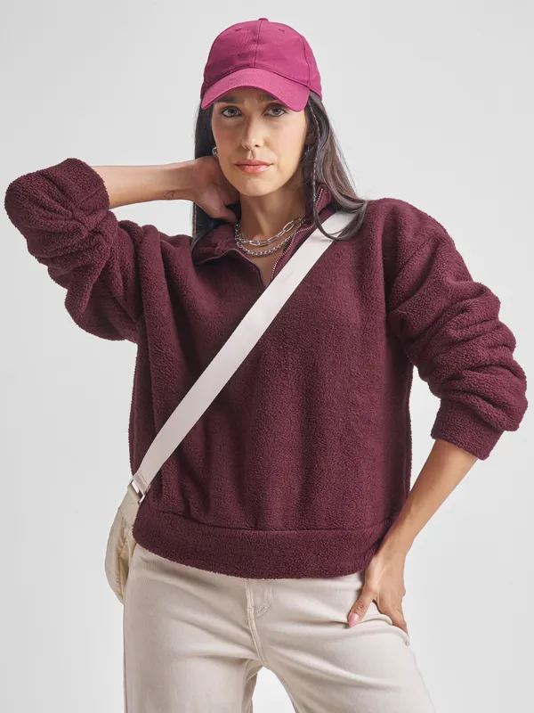 Women Solid Sweatshirt