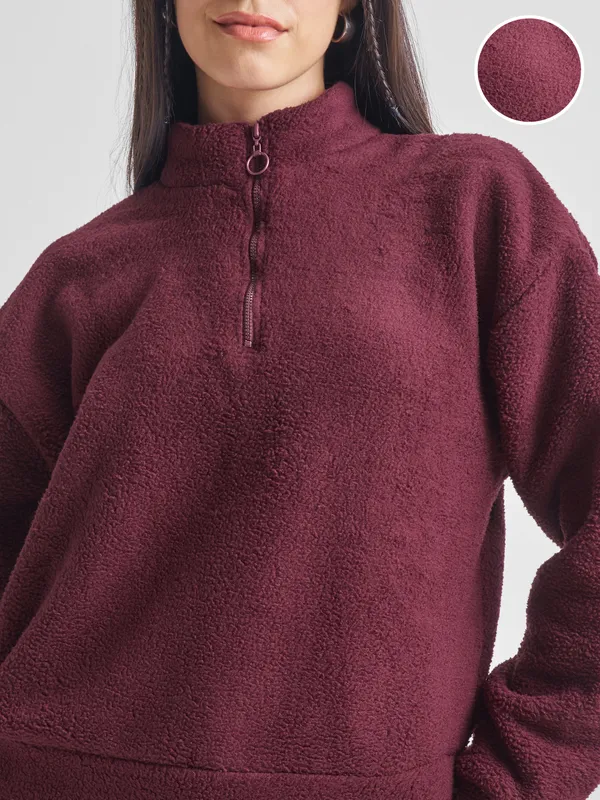 Women Solid Sweatshirt