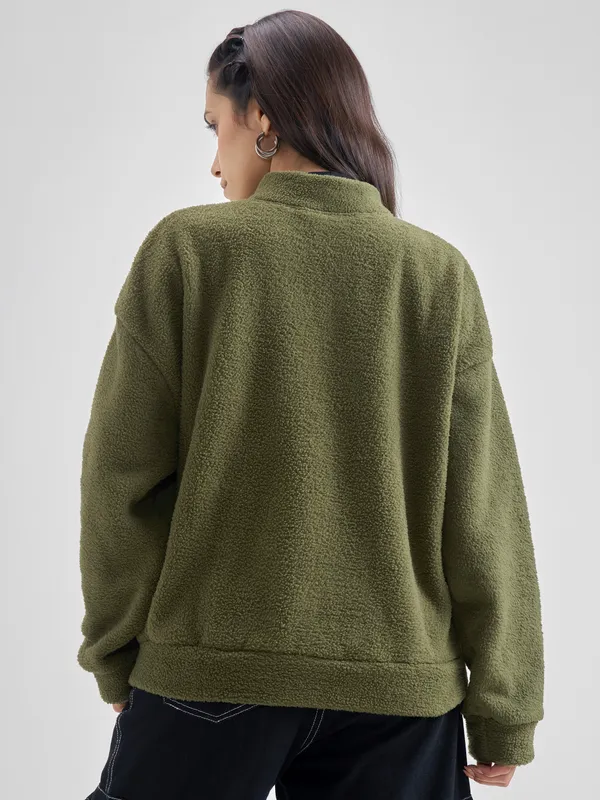 Women Solid Sweatshirt