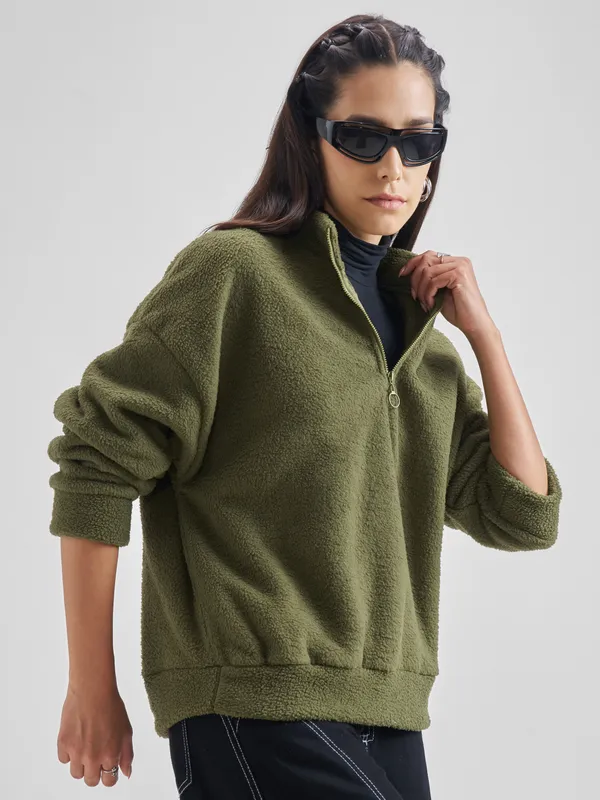 Women Solid Sweatshirt