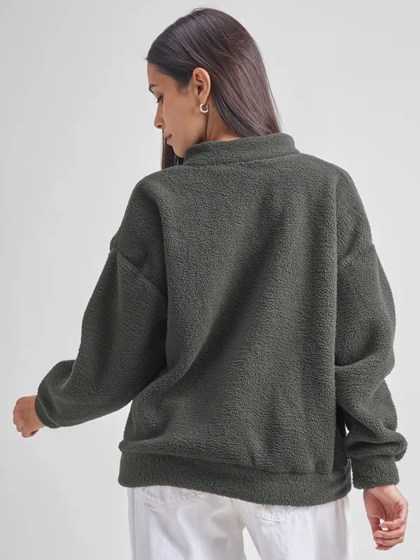 Women Solid Sweatshirt