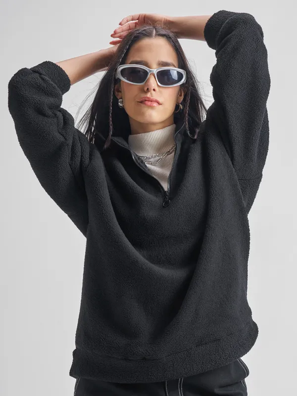 Women Solid Sweatshirt