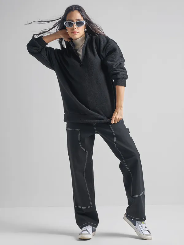 Women Solid Sweatshirt