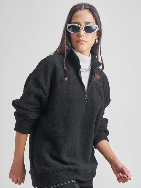 Women Solid Sweatshirt