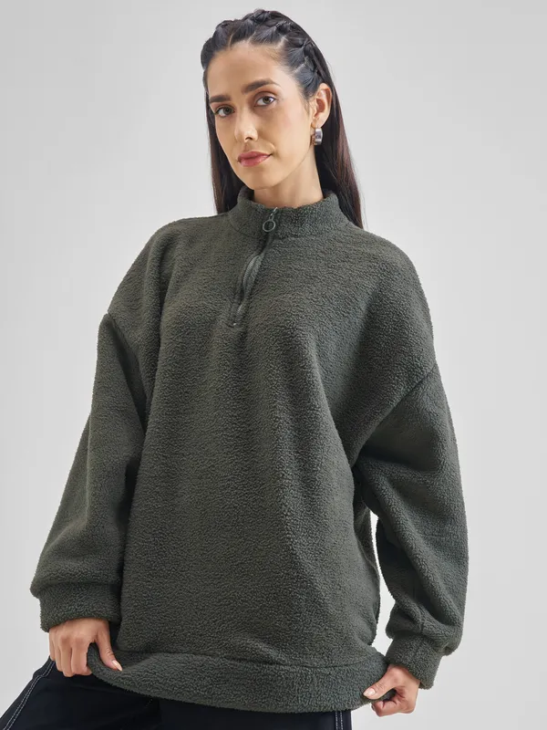 Women Solid Sweatshirt