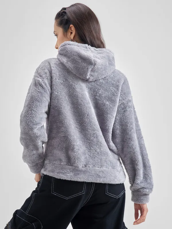 Women Solid Sweatshirt