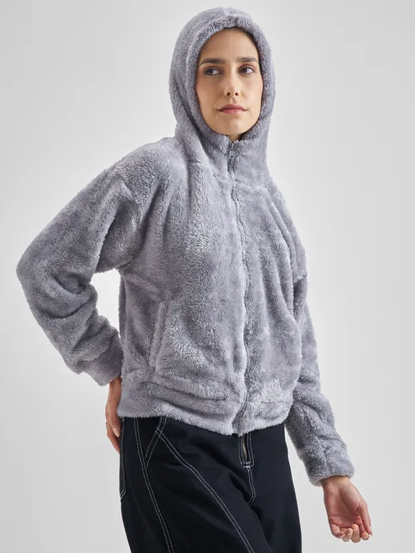 Women Solid Sweatshirt