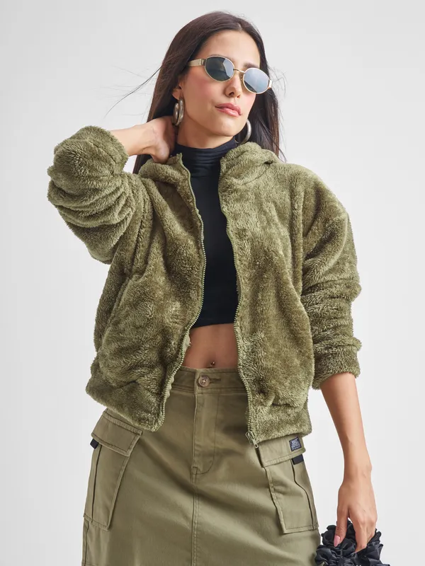 Women Solid Sweatshirt