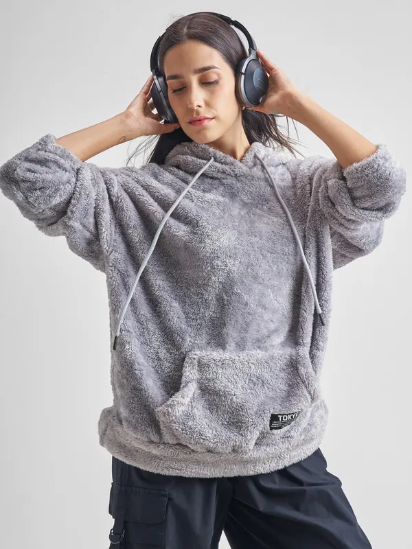 Women Solid Sweatshirt