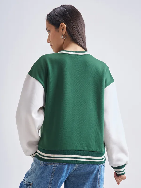  Tokyo Talkies Women Green V-Neck Sweatshirts