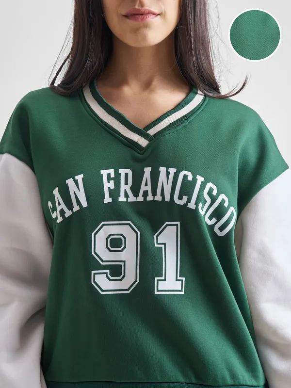  Tokyo Talkies Women Green V-Neck Sweatshirts