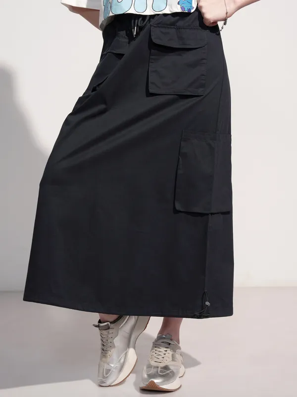 Straight Above Knee Skirt