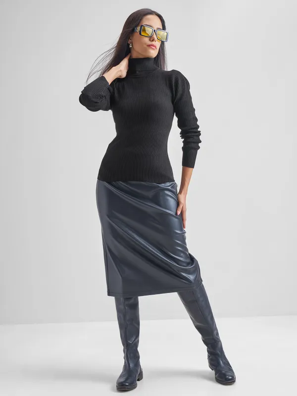  Tokyo Talkies Women Black Turtle Neck Sweaters