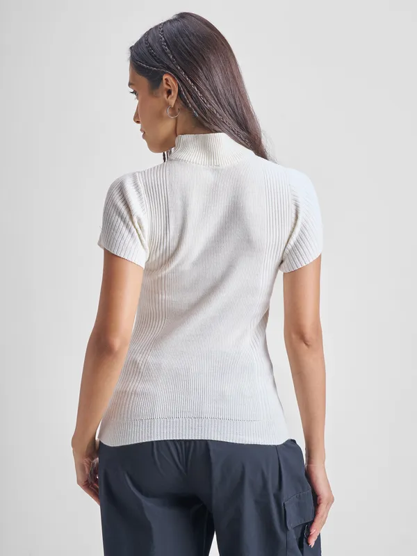 Women Solid Sweaters