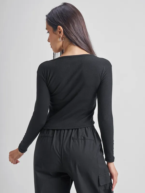 Tokyo Talkies Women Black V-Neck Sweater