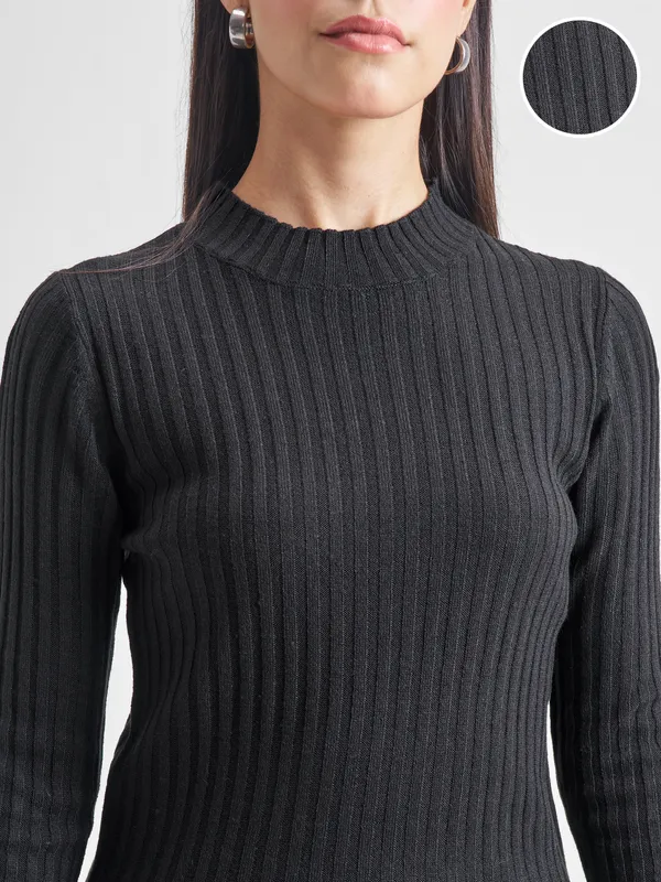 Women Solid Sweater