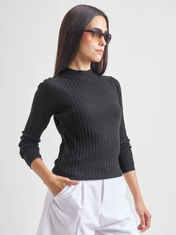 Women Solid Sweater