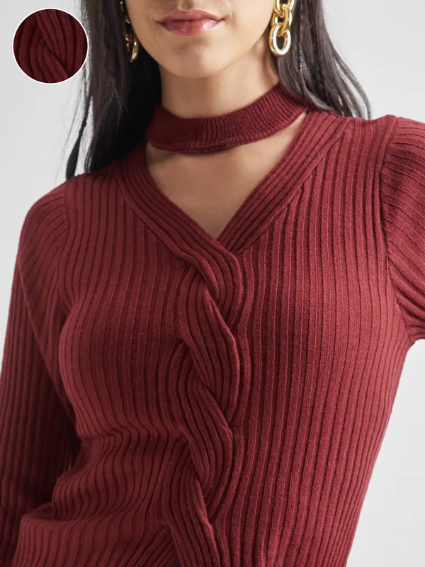 Tokyo Talkies Women Red V-Neck Sweater