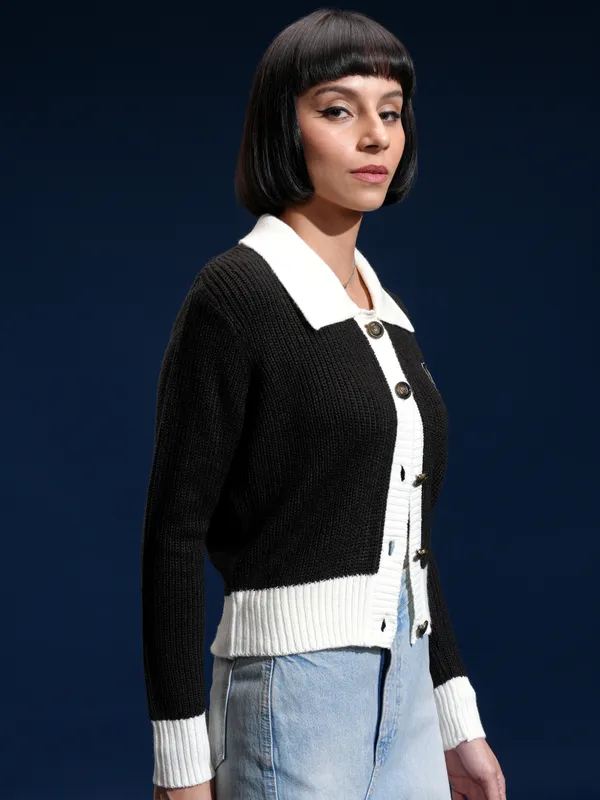 Women Self Design Sweater