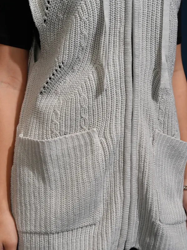 Women Self Design Sweater