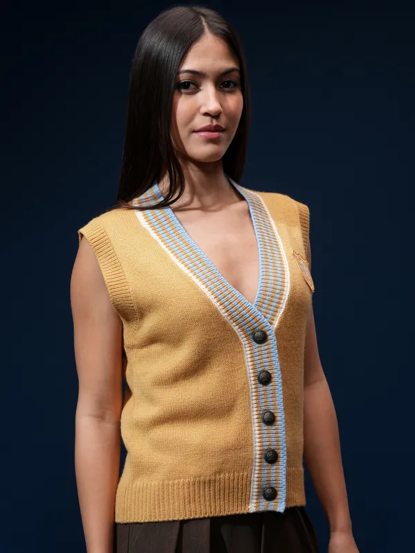 Tokyo Talkies Women Yellow Sleeveless Cable Knit V-Neck Cardigan Sweater