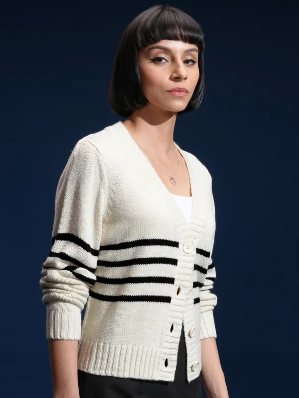 Women Self Design Sweater