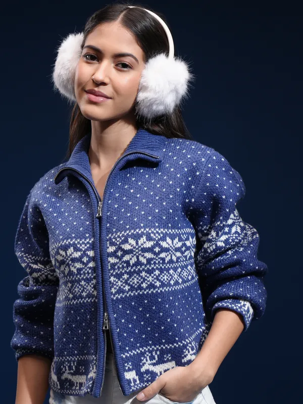 Women Self Design Sweater