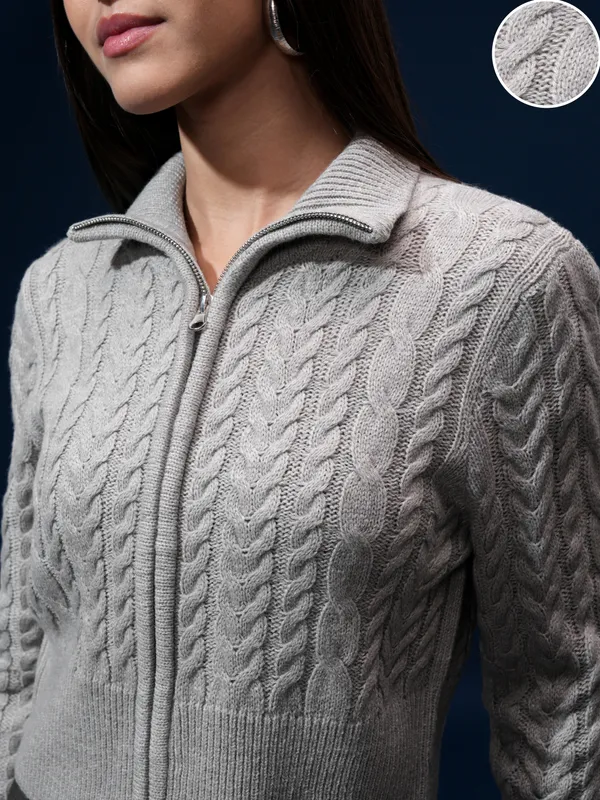 Women Self Design Sweater