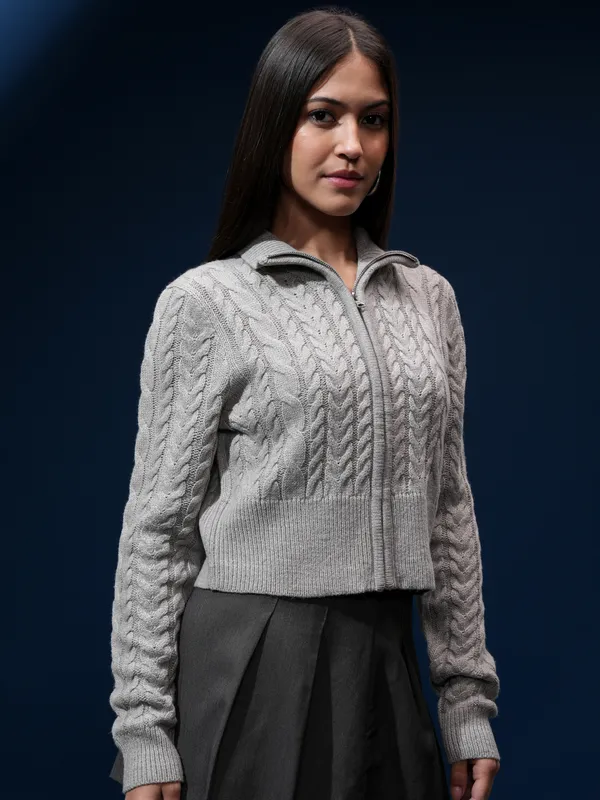 Women Self Design Sweater