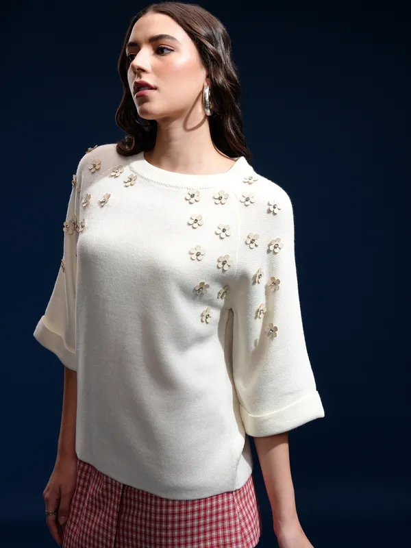 Women Embellished Sweater