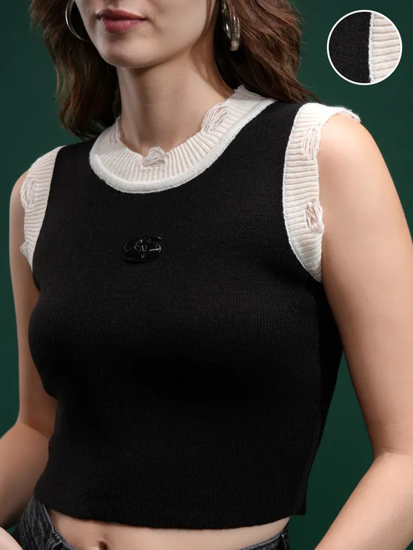 Tokyo Talies Women Black Round Neck Sweater