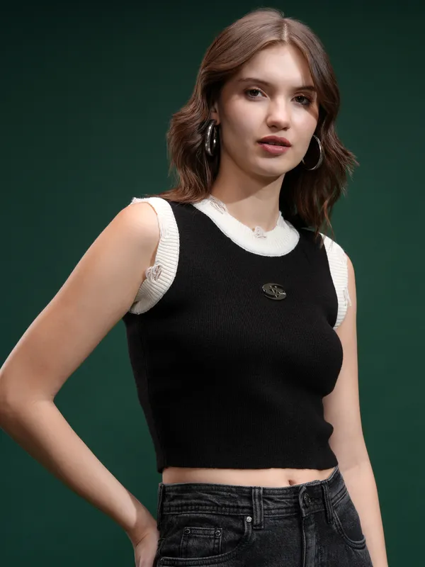 Tokyo Talies Women Black Round Neck Sweater
