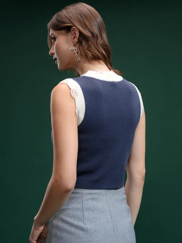 Tokyo Talies Women Blue Round Neck Sweater