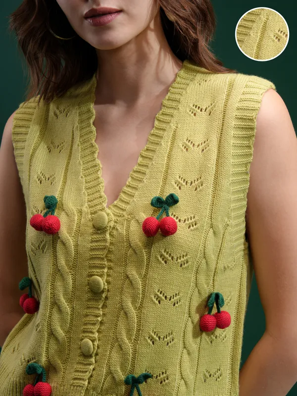 Women Applique Sweater