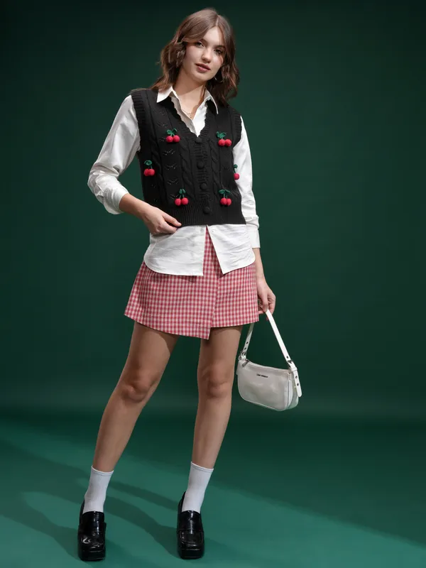 Women Applique Sweater