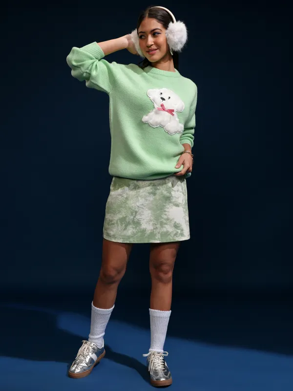 Women Applique Sweater