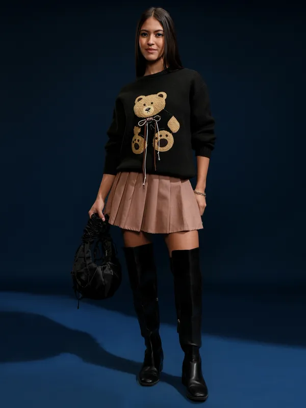 Women Applique Sweater