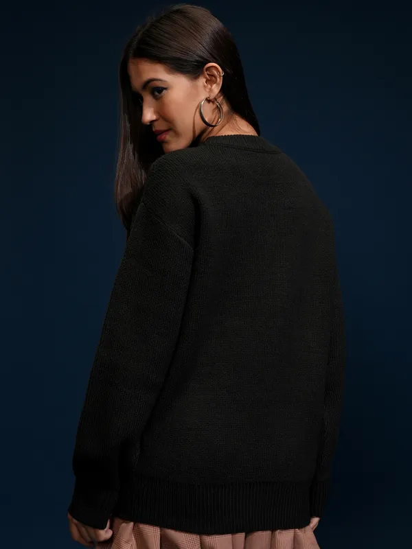 Women Applique Sweater