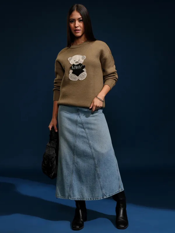 Women Applique Sweater