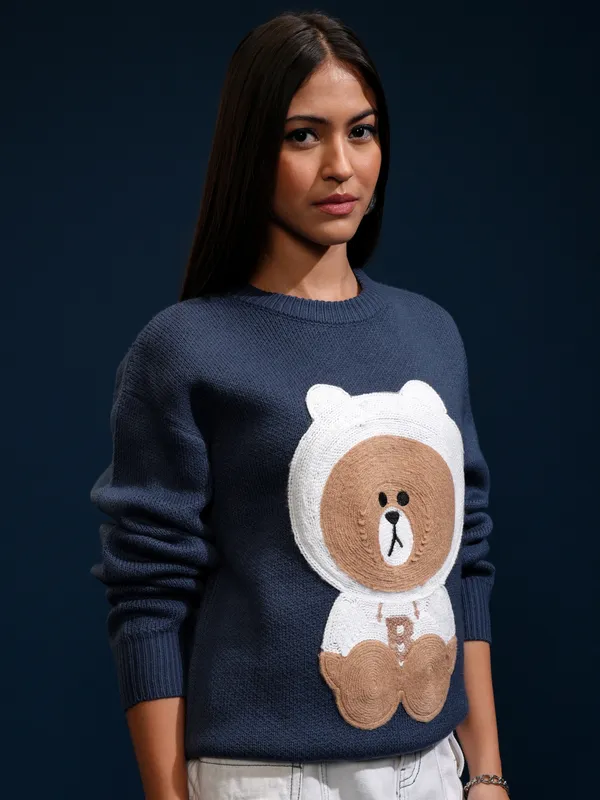 Women Applique Sweater