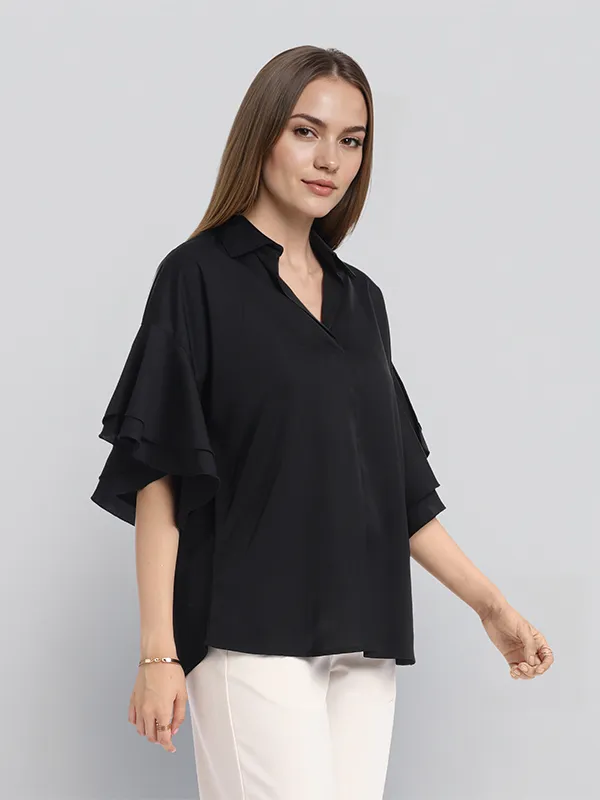 Chic By Tokyo Talkies Women Black Solid Regular Top