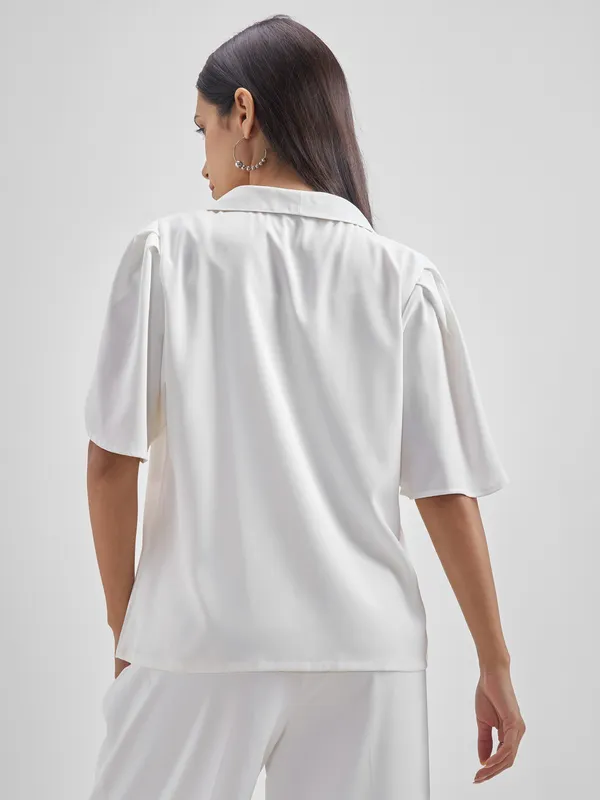 Chic By Tokyo Talkies Women White Solid Shirt Style Top