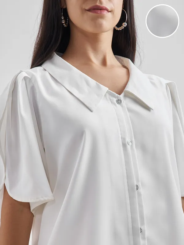 Chic By Tokyo Talkies Women White Solid Shirt Style Top