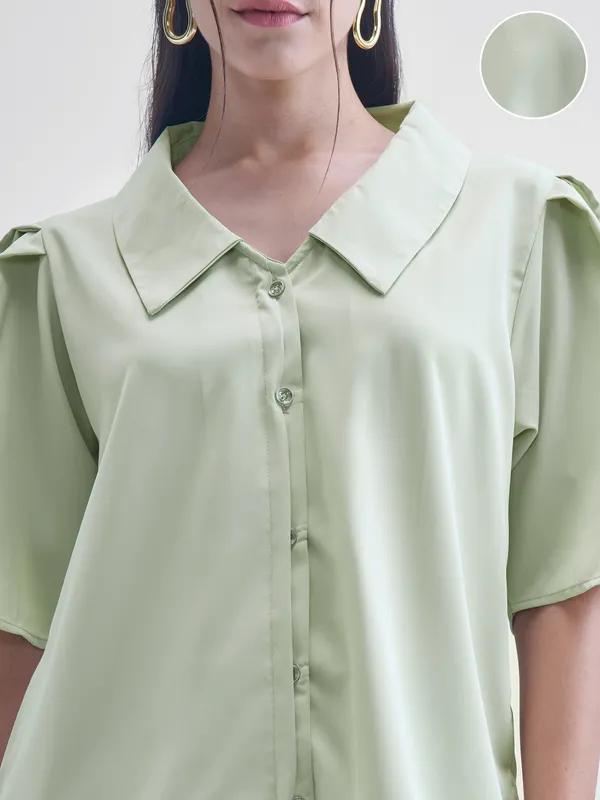 Tokyo Talkies Women Green Solid Shirt Style Top