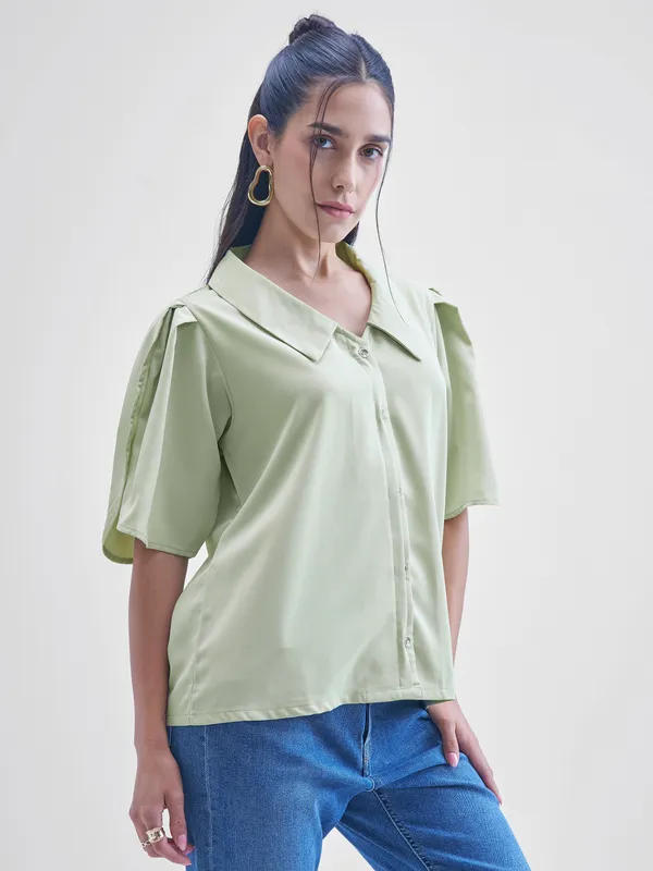Tokyo Talkies Women Green Solid Shirt Style Top