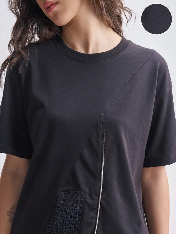 Tokyo Talkies Women Black Solid Regular Top