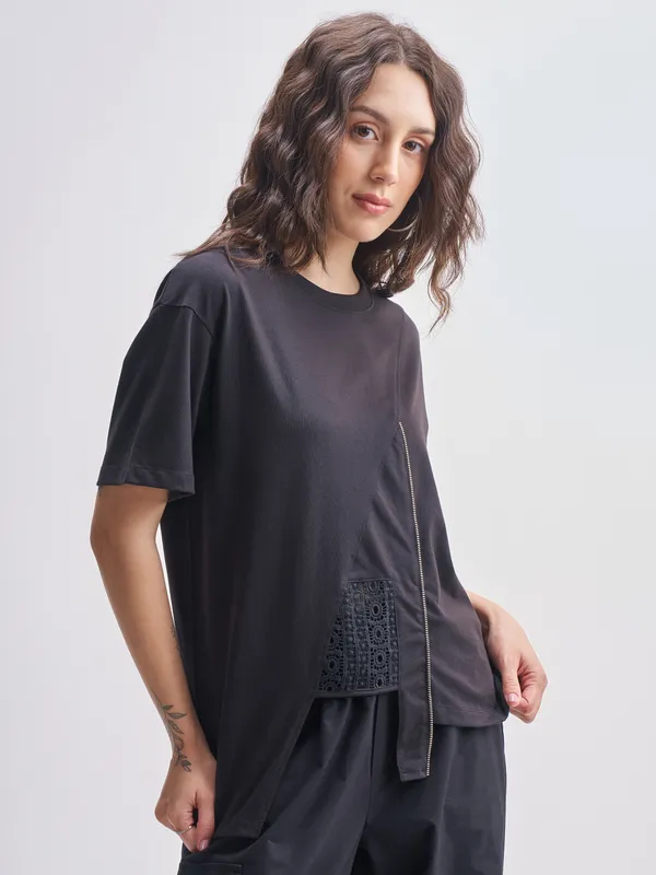 Tokyo Talkies Women Black Solid Regular Top