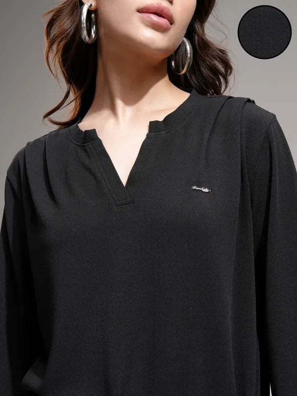 Tokyo Talkies Women Black Solid Regular Top