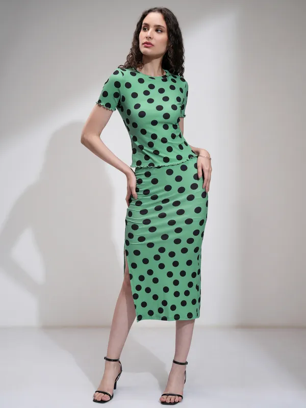 Tokyo Talkies Women Green Printed Fitted Top