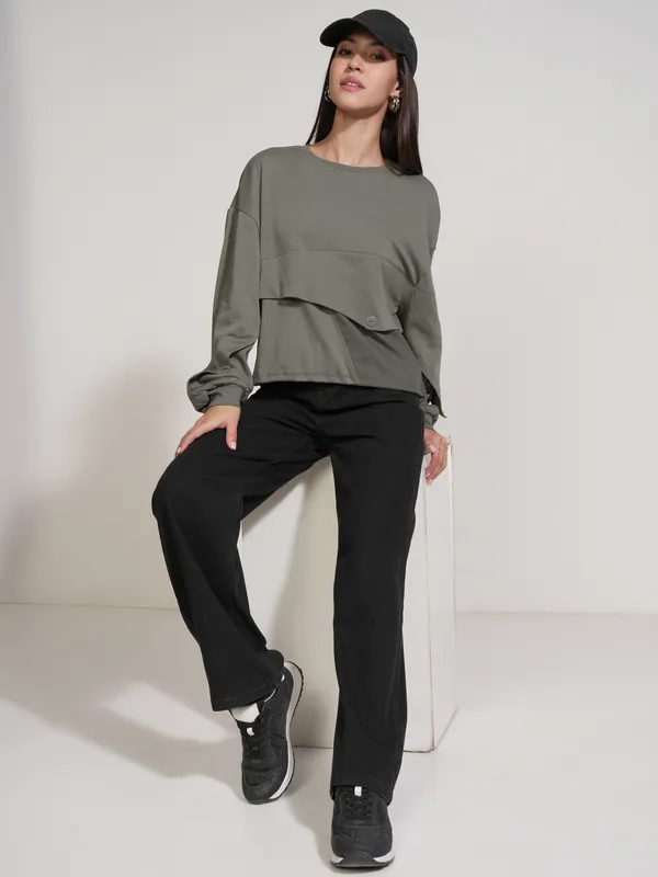 Tokyo Talkies Women Olive Solid Regular Top